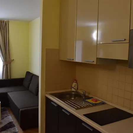 Apartment Vikroria - Halkova 5 Prague Exterior photo
