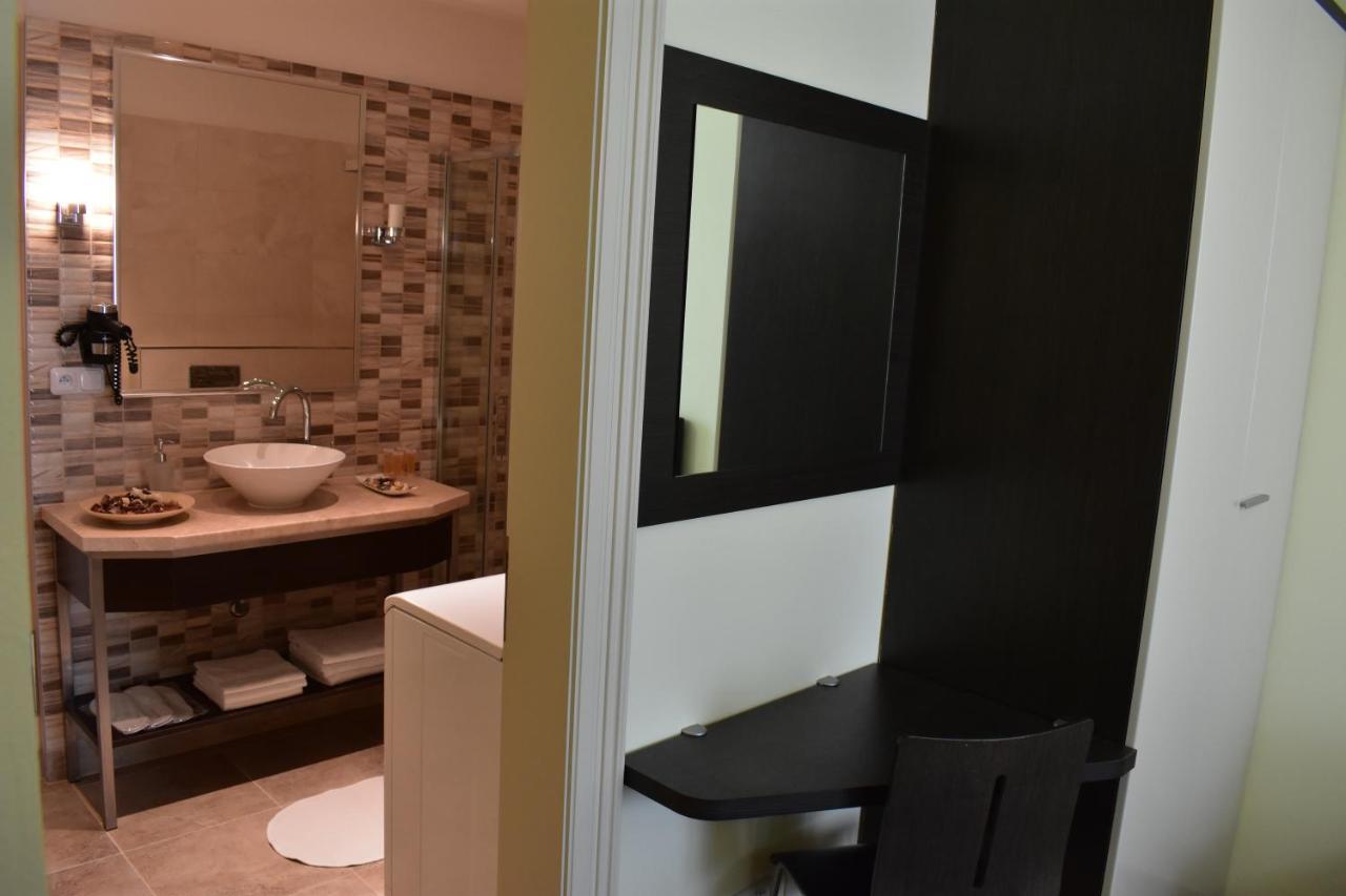Apartment Vikroria - Halkova 5 Prague
