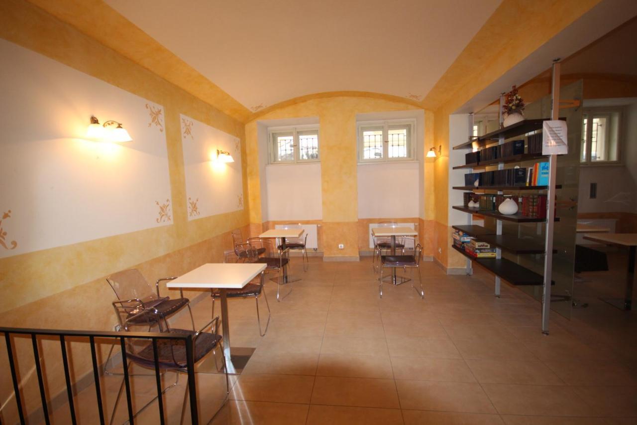 Vikroria - Halkova 5 Apartment Prague